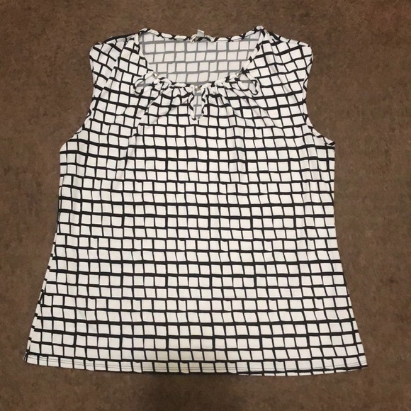 XL plus top - Picture 1 of 2